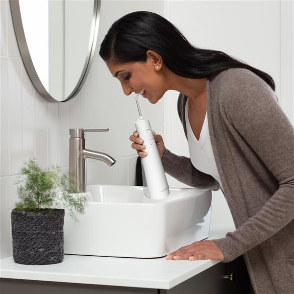 Waterpik Cordless Enhance (WF-21) bezdrôtová ústna sprcha, biela