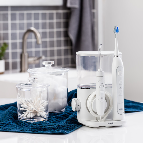 Waterpik Complete Care 9.0 CC-01 - ústny irigátor a sonická kefka