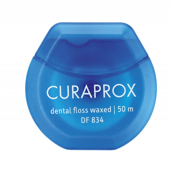 Curaprox DF 834 dental floss voskovaná niť s príchuťou mentolu, 50 m