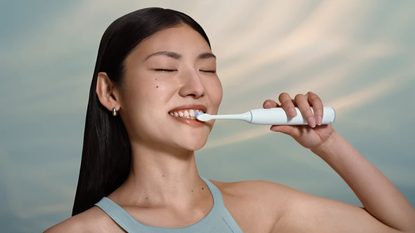 Philips Sonicare 6100, Sonická kefka novej generácie, HX7400/06
