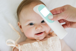 Frida Baby Multifunkčný bezkontaktný infračervený teplomer 3v1