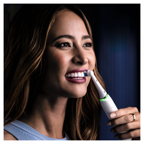 Oral-B iO Series 10 Stardust White elektrická zubná kefka