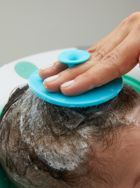 Frida Baby Head-to-Toe Bath Brush, silikónová žinka