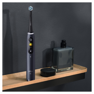Oral-B iO Series 8N Black Onyx elektrická kefka