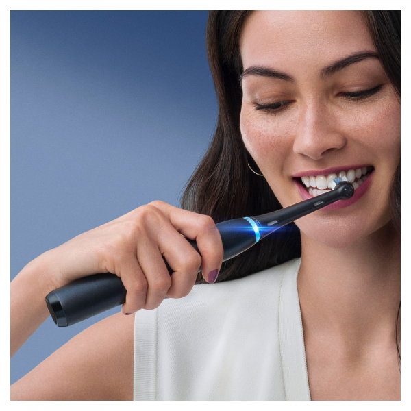 Oral-B iO Series 8N Black Onyx elektrická kefka