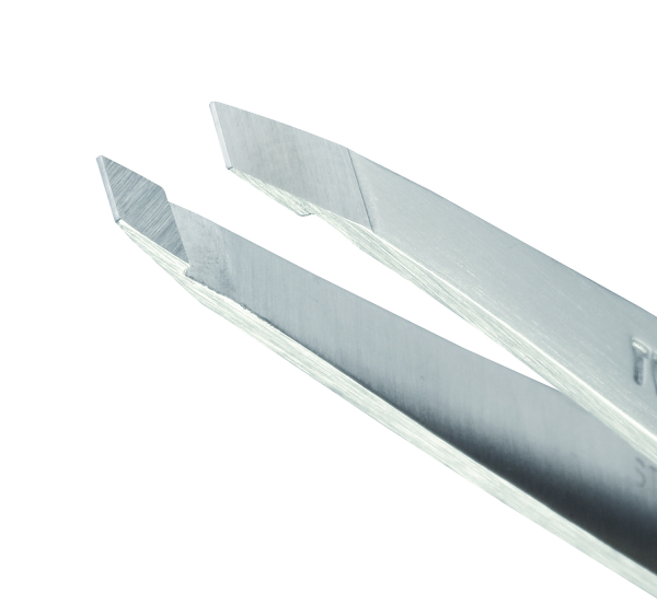 Tweezerman Slant Tweezer pinzeta oceľová