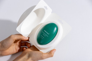 Mania Holic Sunscreen Pack Opaľovací krém na tvár s 8-hodinovou ochranou SPF 50+, 50 g