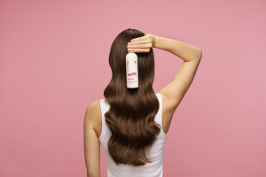 Lee Stafford Hyaluronic Hydration Shampoo, hĺbkovo hydratačný šampón, 250 ml