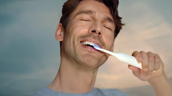 Philips Sonicare 7100, Sonická kefka novej generácie, HX7420/01